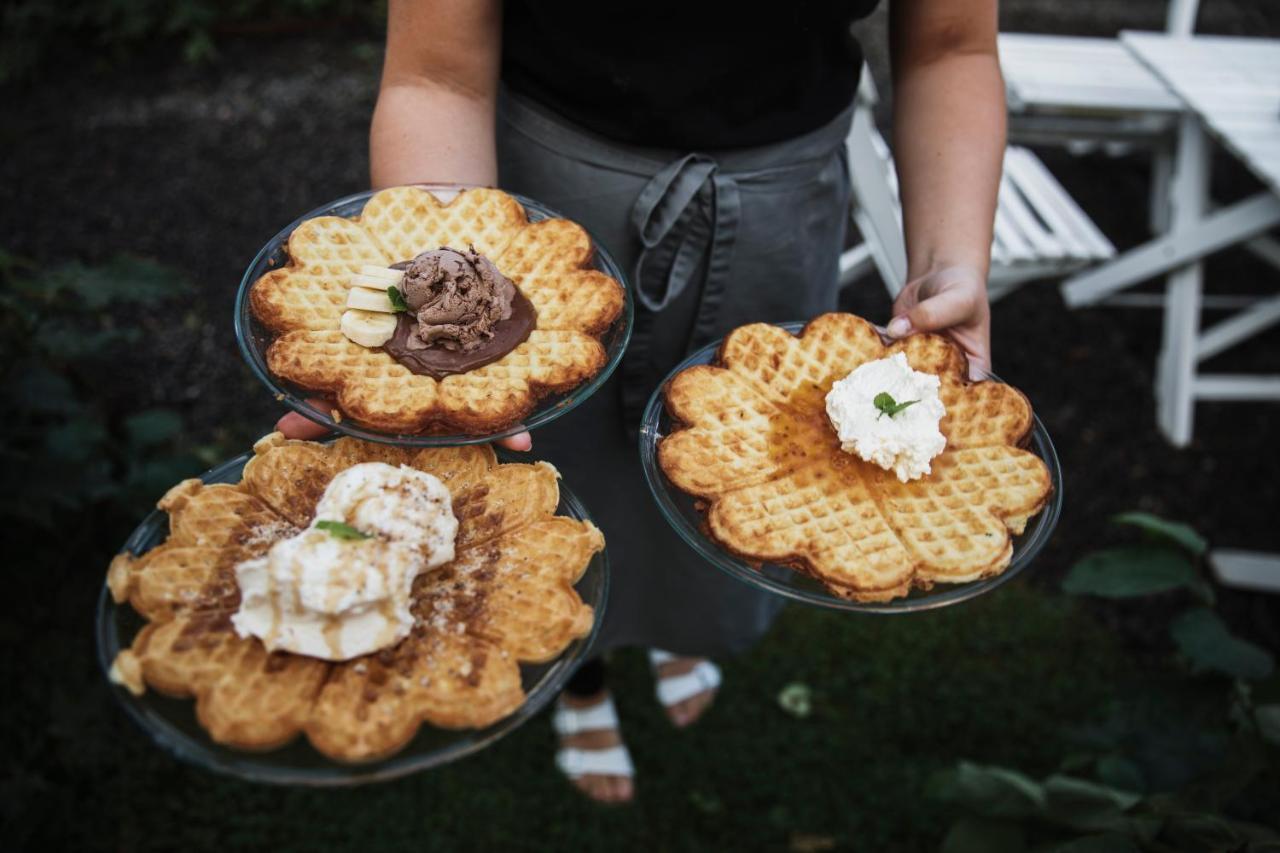 Vaffelcafe Bed & Breakfast Dannäs 외부 사진